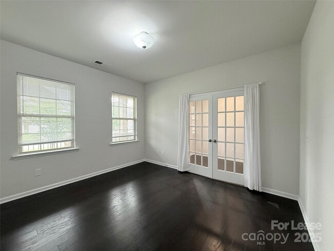 Building Photo - 17508 Snug Harbor Rd