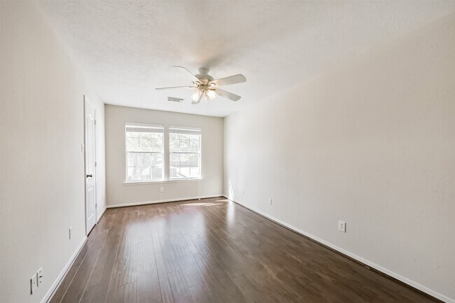 Building Photo - 2601 Hewn Rock Way