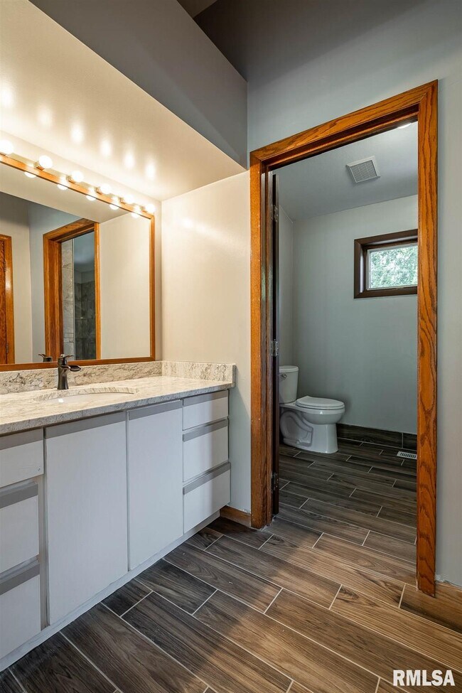 Building Photo - 29 Wildwood Dr