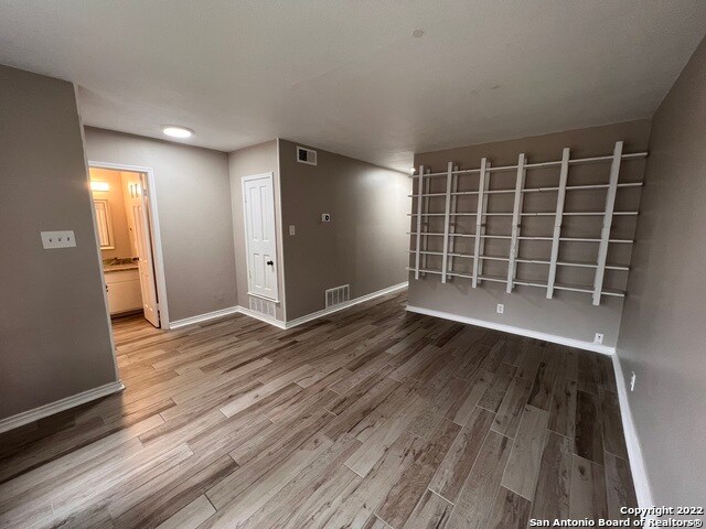 Building Photo - 645 Strings Dr