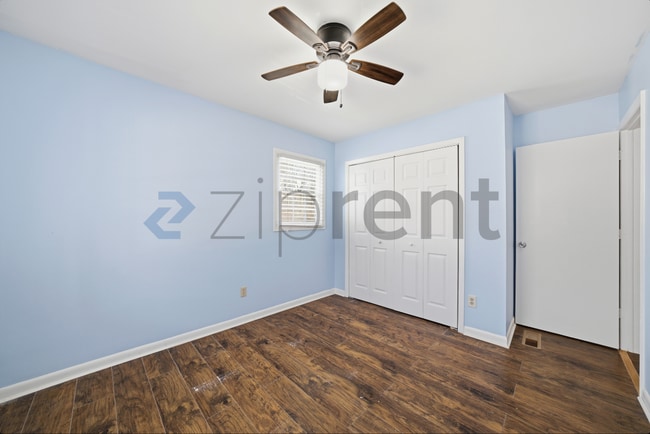 Building Photo - 2351 Emerald Falls Dr