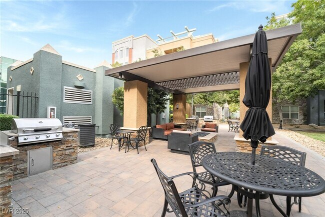 Building Photo - 50 E Serene Ave