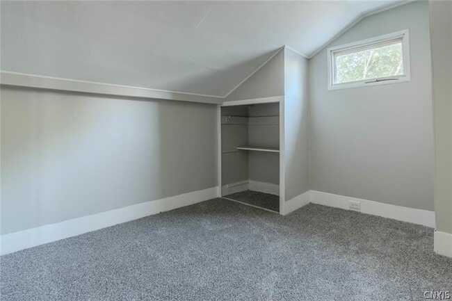 Building Photo - 406 Stone St