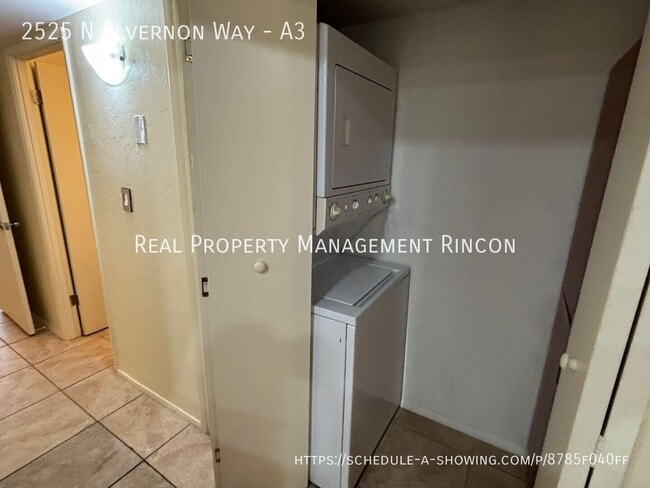 Building Photo - 2525 N Alvernon Way