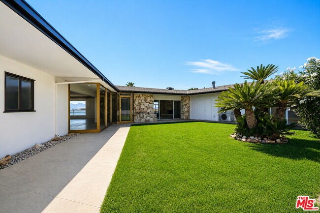 Building Photo - 1682 Larco Way