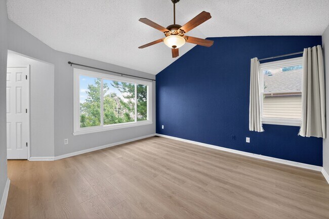 Building Photo - 5559 Wickerdale Ln