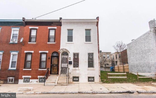 Building Photo - 2345 Turner St