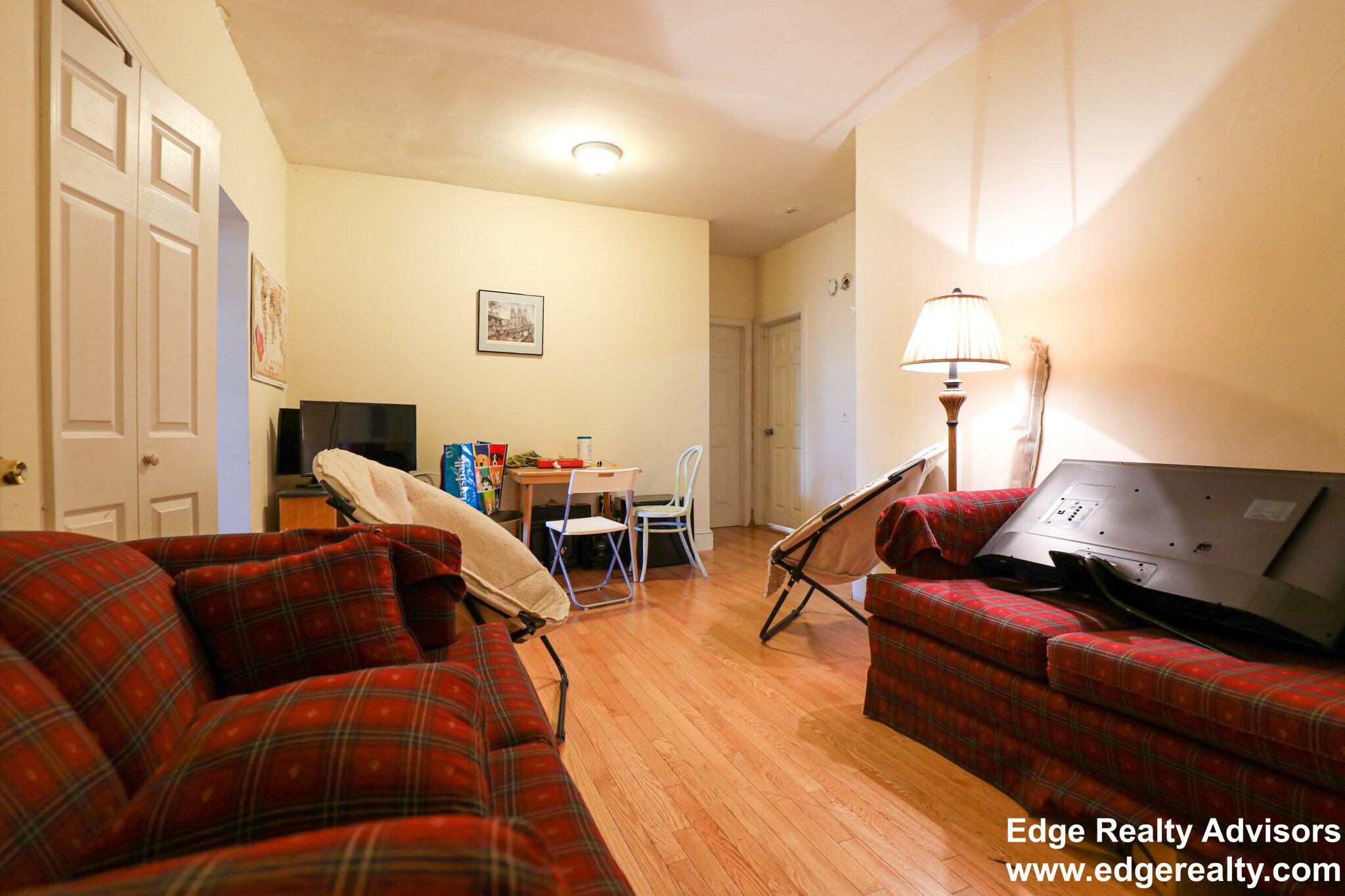 Building Photo - 54 Egmont St