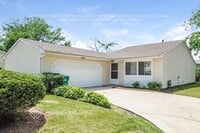 Building Photo - 919 Surrey Ct