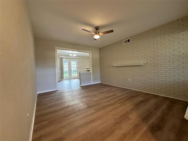 Building Photo - 1705 Nantucket Dr