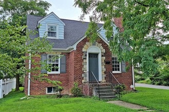Building Photo - Completely Updated Charming Cape Cod