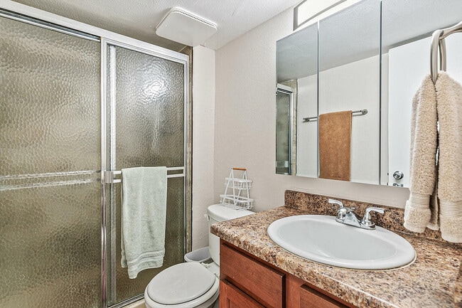 1975 Oak St 4 Lakewood CO-large-013-022-16-1500x1000-72dpi - ORCHARD FLATS