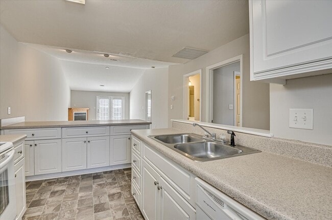 Building Photo - 7306 Dorado Dr