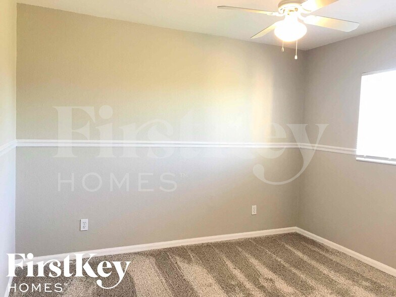 Building Photo - 3807 25th St SW