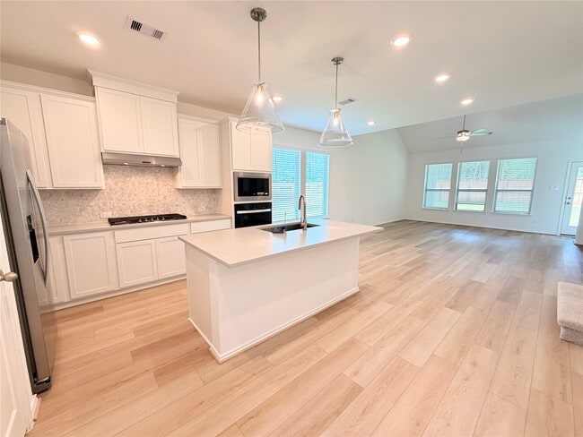 Building Photo - 22403 Sawmill Pass Ln