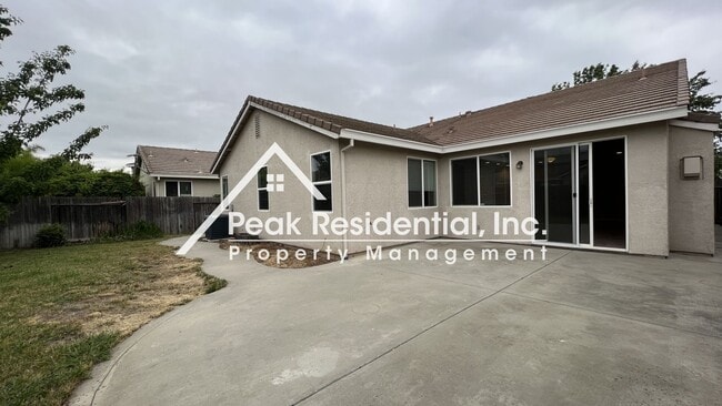 Building Photo - Spacious Elk Grove 3bd/2ba Home with 2 Car...