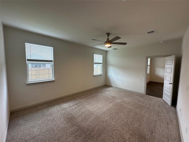 Building Photo - 103 Krause Spgs Dr