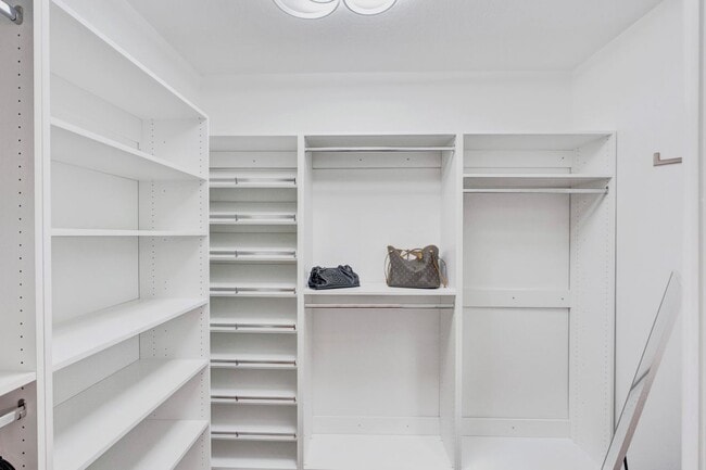 Building Photo - 3100 N Ocean Blvd