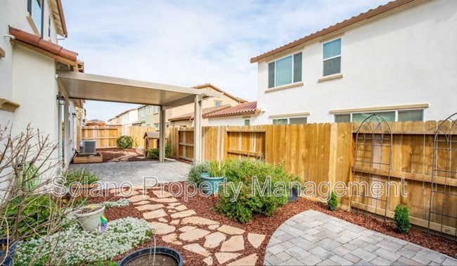 Building Photo - 537 Lavender Dr