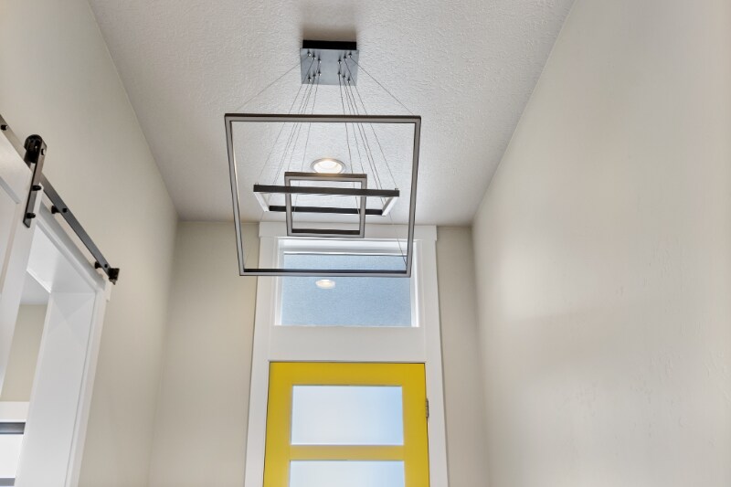 Building Photo - 549 W Buroak Dr