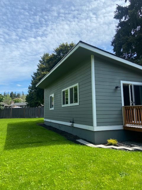 Building Photo - Kirkland Rambler with Central A/C!