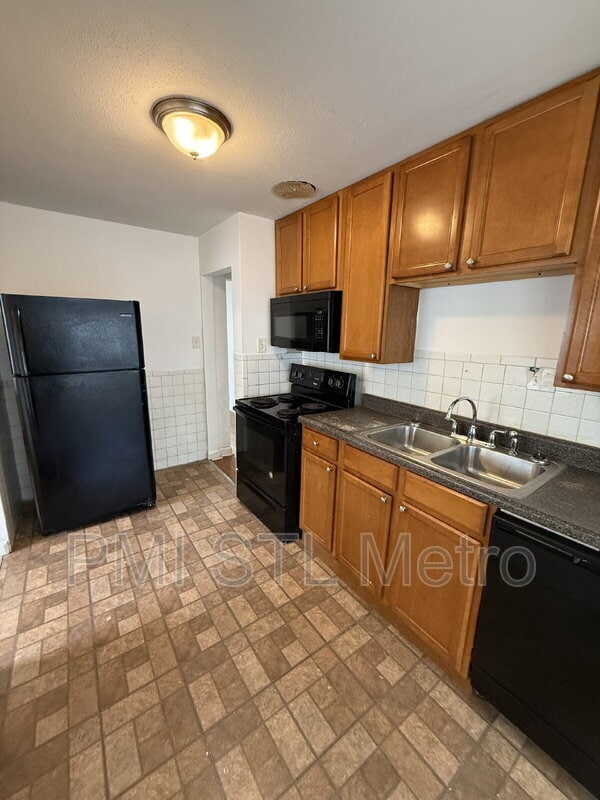 Building Photo - 1241 Avant Dr