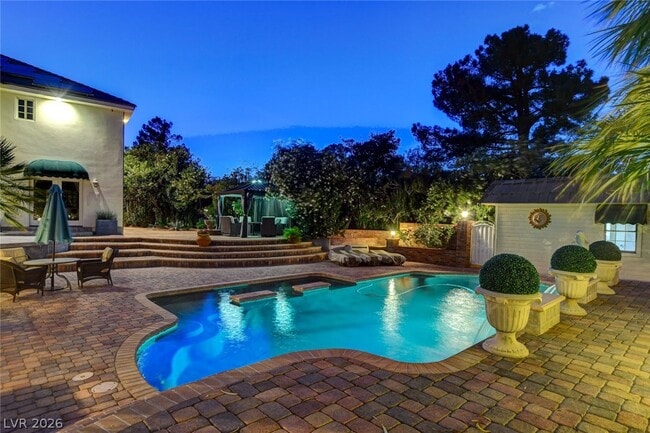 Building Photo - 7001 Alamitos Cir