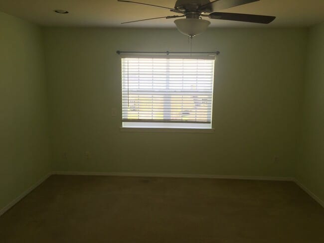 Building Photo - ***PENDING APPLICATION*** 2 Story Pet Friendly Contemporary 3 Bed Home w/ Views, Yard Service Inc...