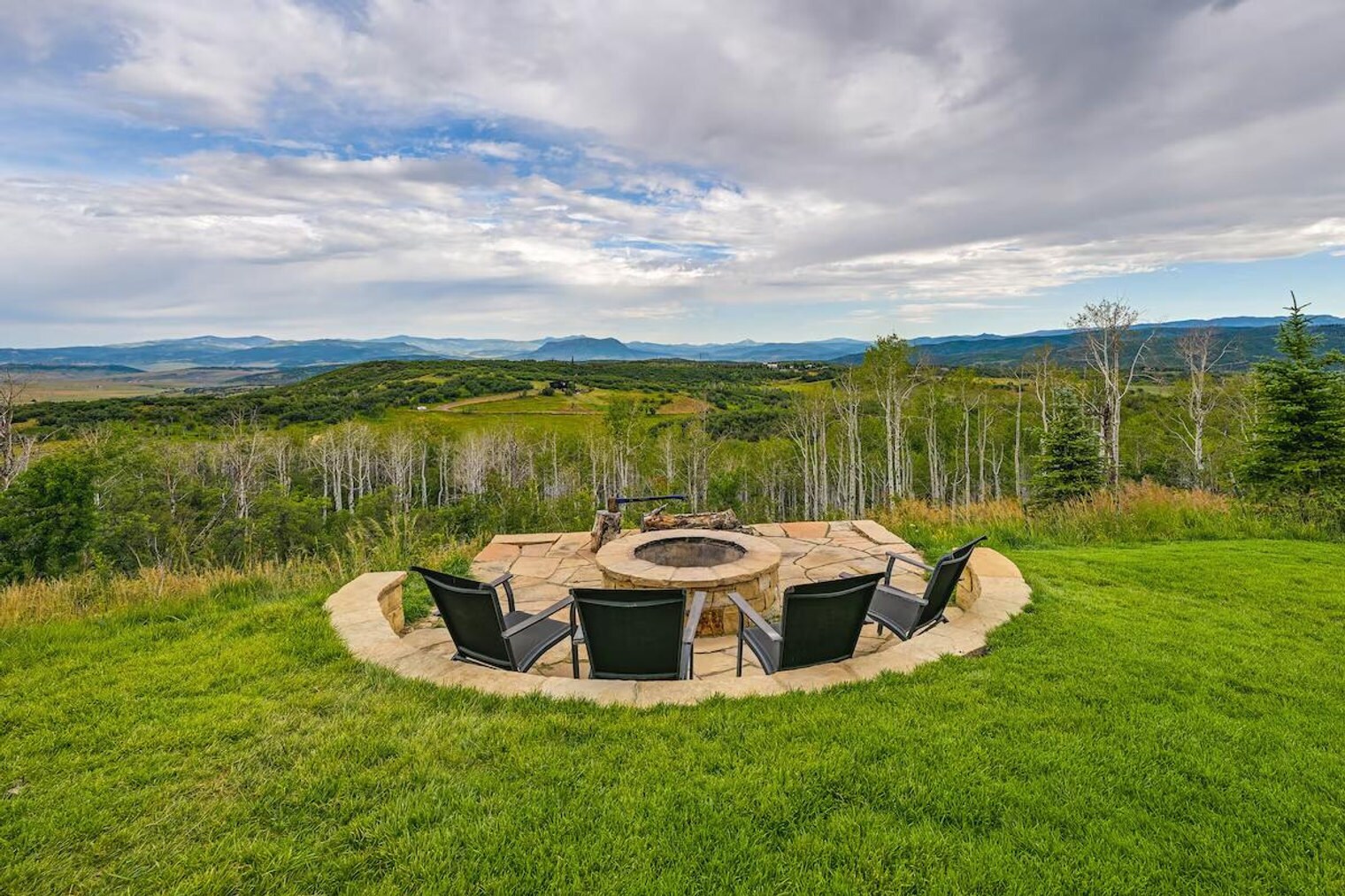 Building Photo - 33840 Beaver Pl