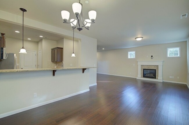 Building Photo - 4Bd/2.5Ba Lynnwood House