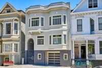 Building Photo - Noe Valley: Top Floor Condo w/ City Views, Garage Parking & W/D in unit