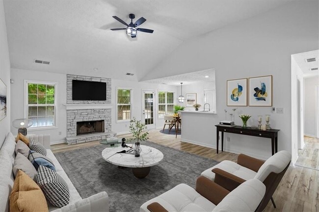 Building Photo - 75 Havenwood Ln