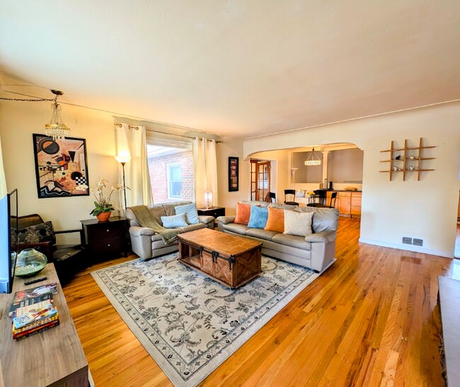 Building Photo - 3123 W 55th Ave