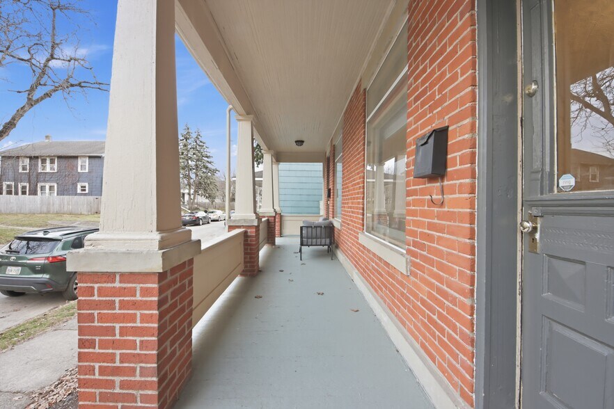 Building Photo - 767 Wager St