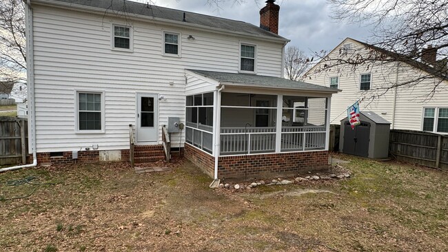 Building Photo - Hanover two story in Battlefield Green