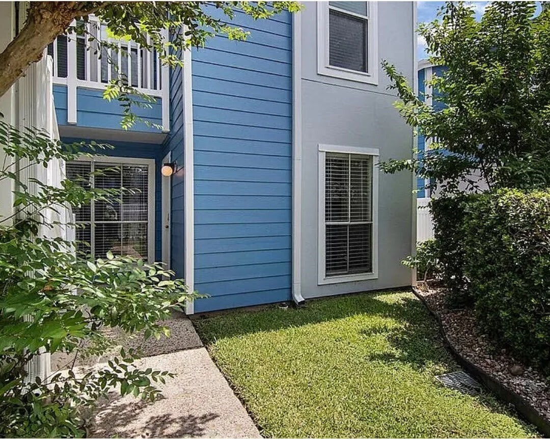 Building Photo - 3506 Cove View Blvd