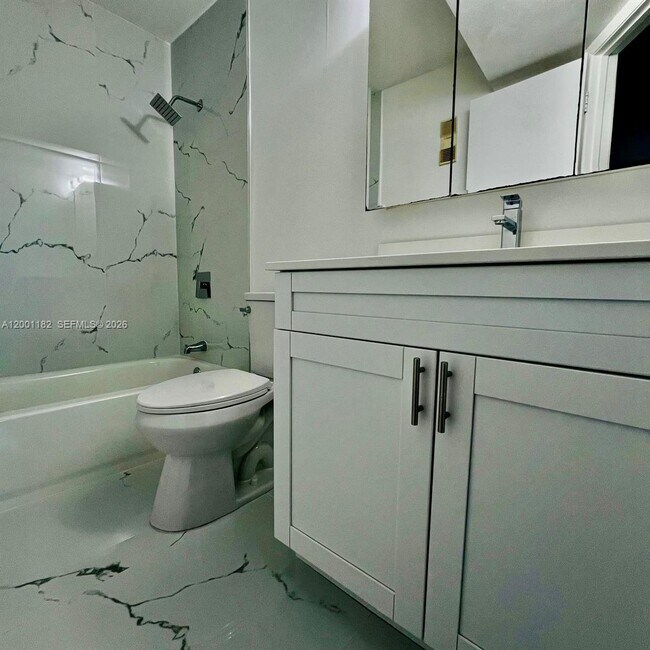 Building Photo - 4030 NW 87th Ave