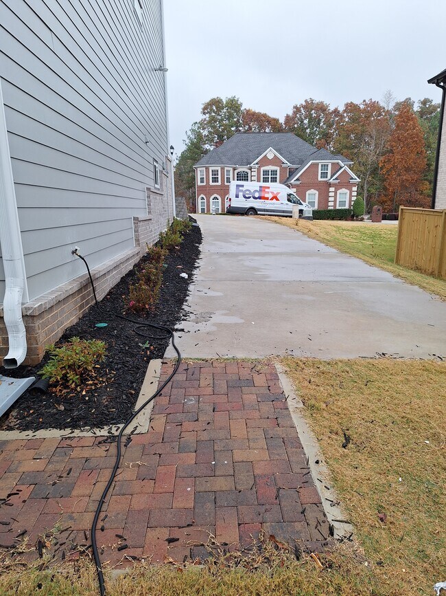 Building Photo - 5426 Boreal Way SW