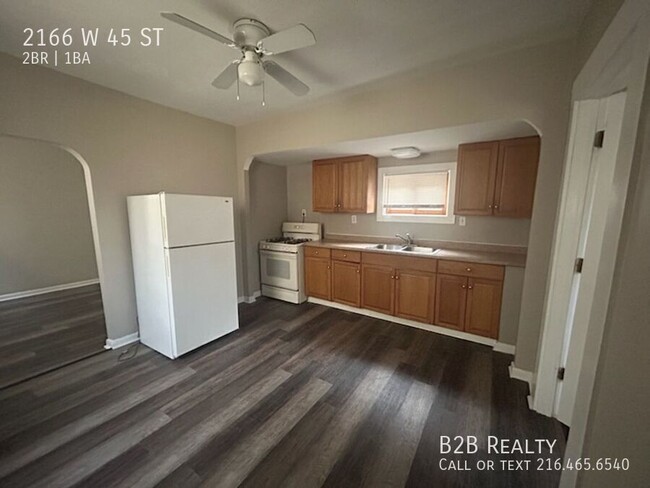 Building Photo - 2166 W 45th St