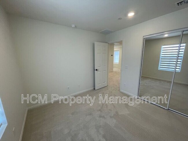 Building Photo - 4021 E Coronado Privado