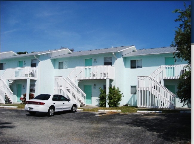 Primary Photo - Beach Villa
