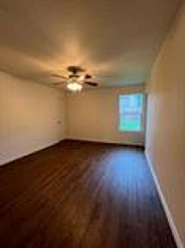 Building Photo - 403 Olaf Dr