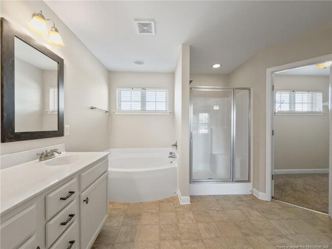 Building Photo - 20 Farrow Ct