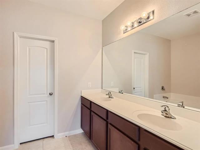 Building Photo - 4315 Elderberry St