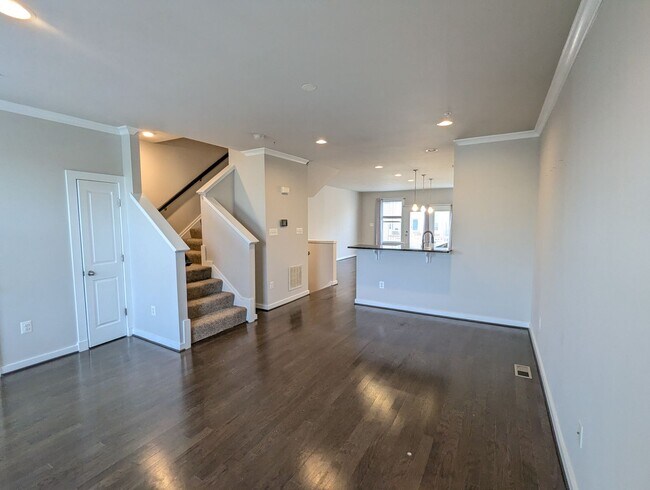 Building Photo - 1129 Lawler Dr