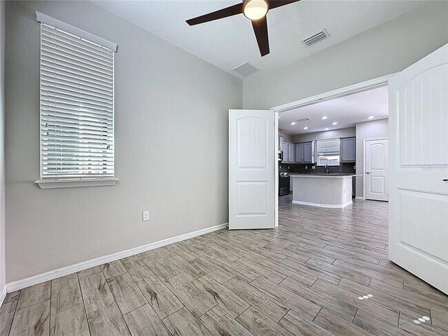 Building Photo - 329 Alcove Dr