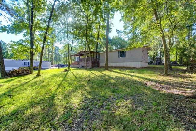Building Photo - 15357 Daniel Boone Trail