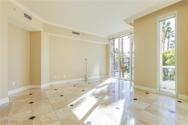 Building Photo - 2857 Paradise Rd