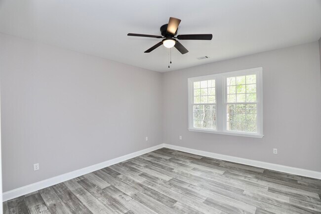 Building Photo - 11 Kendrick St