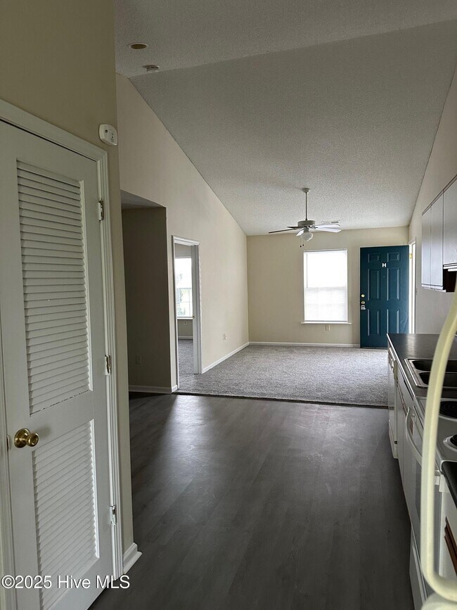 Building Photo - 4460 Magellan Ct